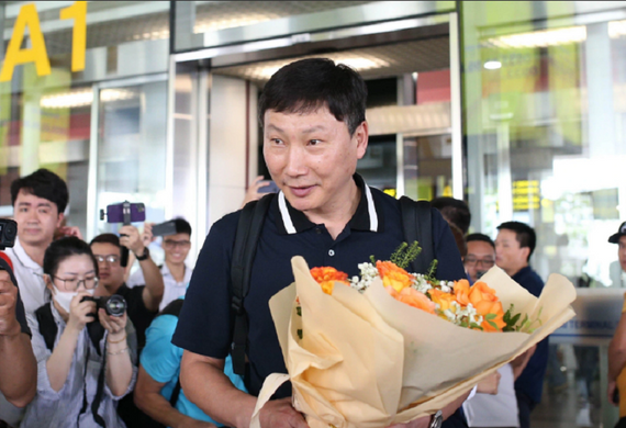 Truyền thông Philippines nể phục tài cầm quân của HLV Kim Sang-sik sau trận bán kết SEA Games 33